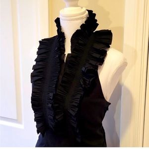 BCBG MAXAZRIA black halter tie waist button front full ruffle dress size 0